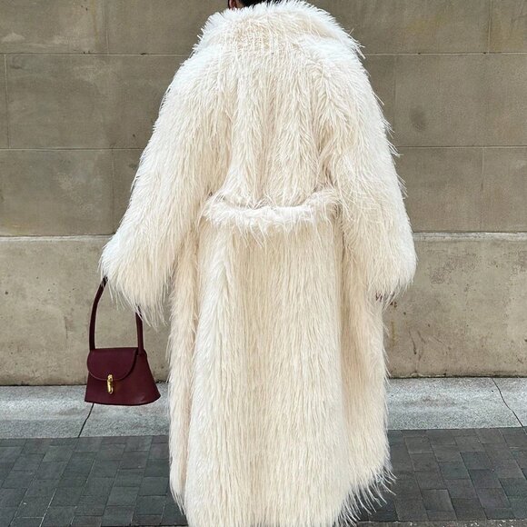 White Preppy Women's Plus Size Shaggy Faux Fur Long Coat - Picture 2 of 7